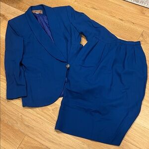Vintage Elegant Blue wool Blazer and Skirt‎ Set size 8